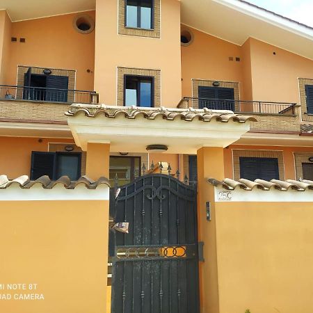 Casa Vacanza Indaco Fiumicino Zewnętrze zdjęcie
