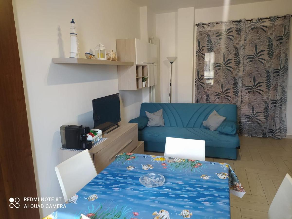 Casa Vacanza Indaco Fiumicino Zewnętrze zdjęcie